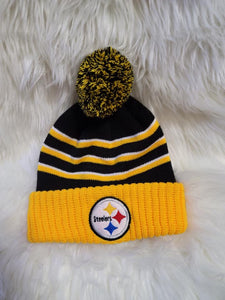 Pitts Beanie with Fuzee Ball